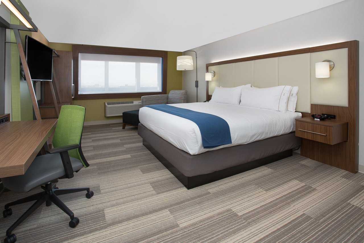 Holiday Inn Express & Suites Van Horn, Van Horn, TX Jobs | Hospitality