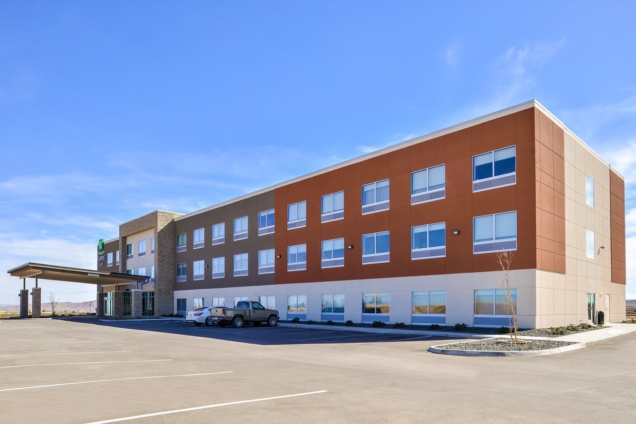 Holiday Inn Express & Suites Van Horn, Van Horn, TX Jobs | Hospitality