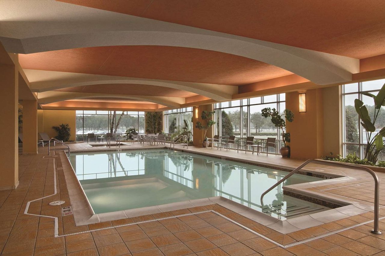 Embassy Suites by Hilton Hampton Hotel Convention Center & Spa, Hampton