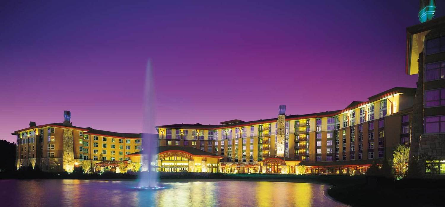 hotels near soaring eagle casino michigan