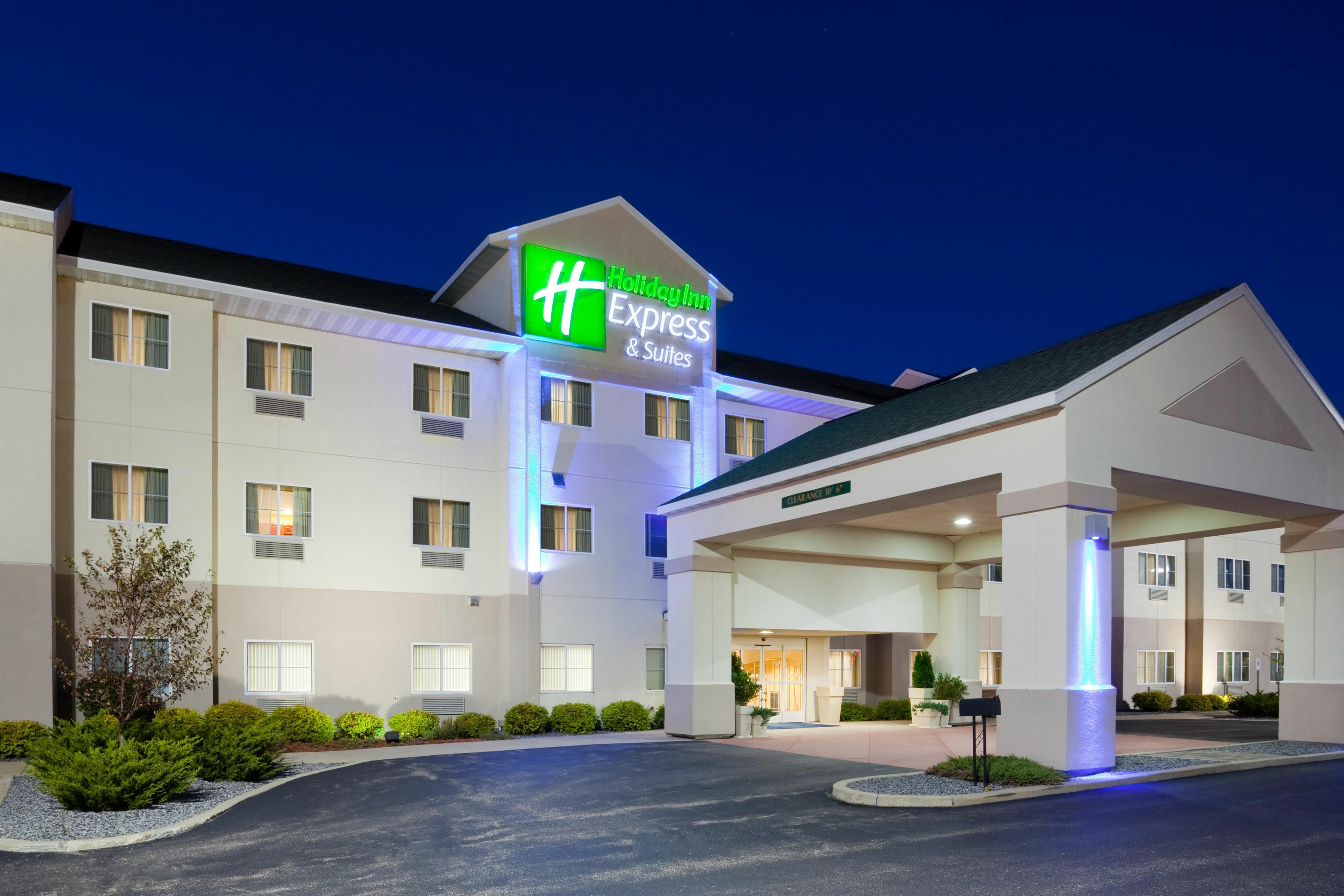 Holiday Inn Express & Suites Stevens Point, Stevens Point, WI Jobs ...