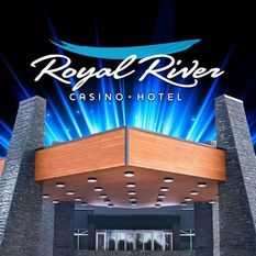 royal river casino hotel have smoking room