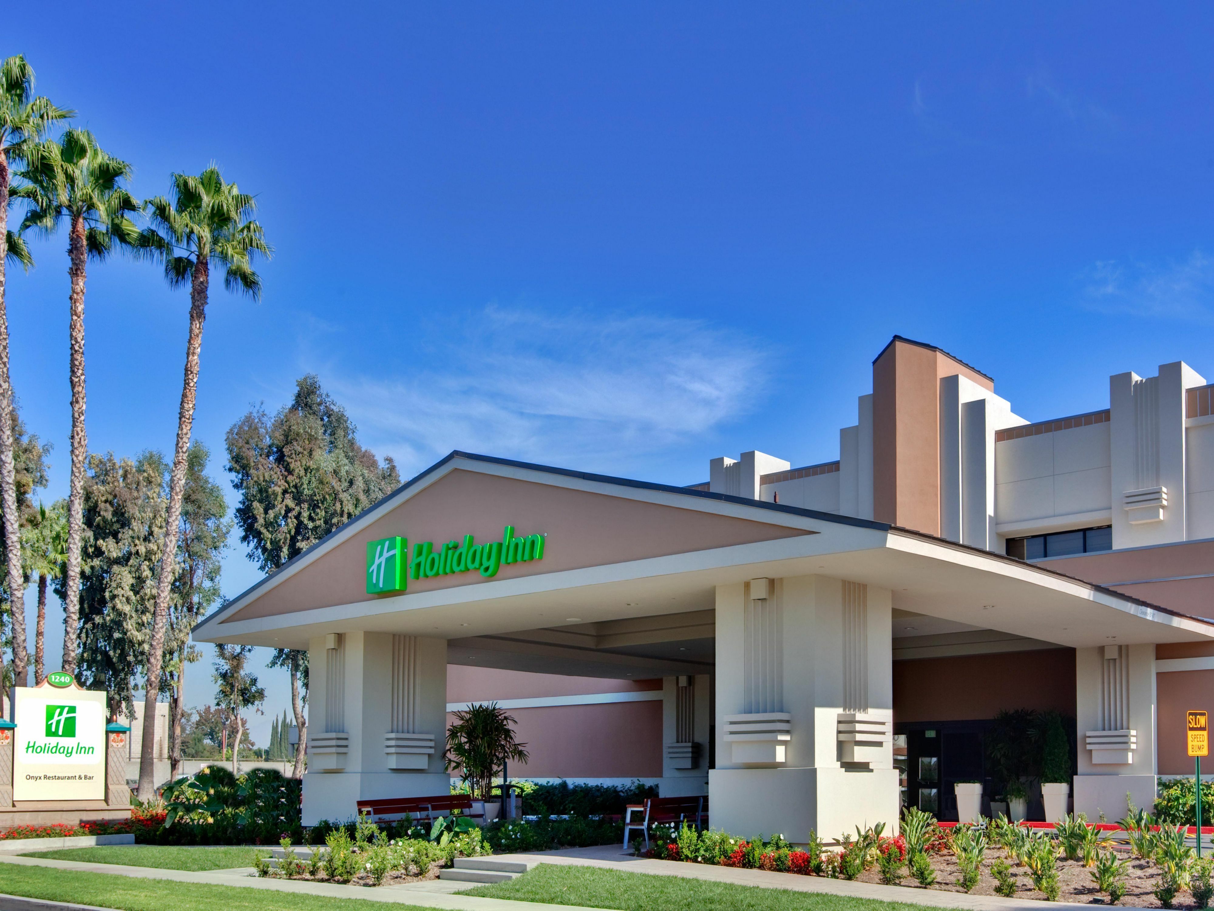 Photo of Holiday Inn Hotel & Suites Anaheim, Anaheim, CA
