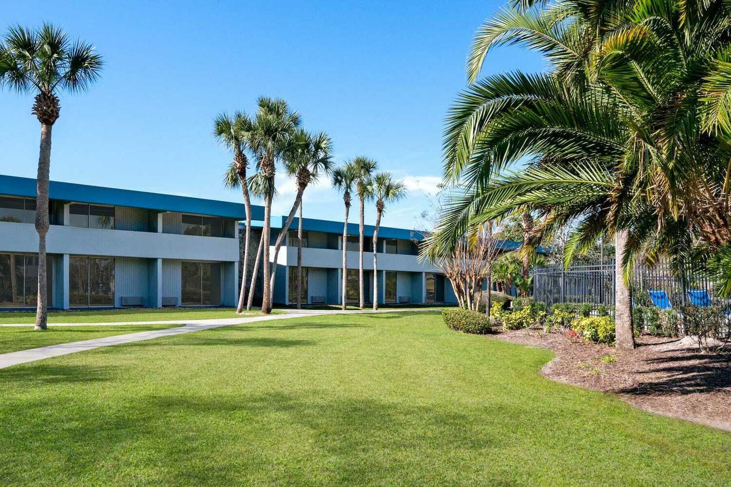 Baymont by Wyndham Daytona Beach, Daytona Beach, FL Jobs