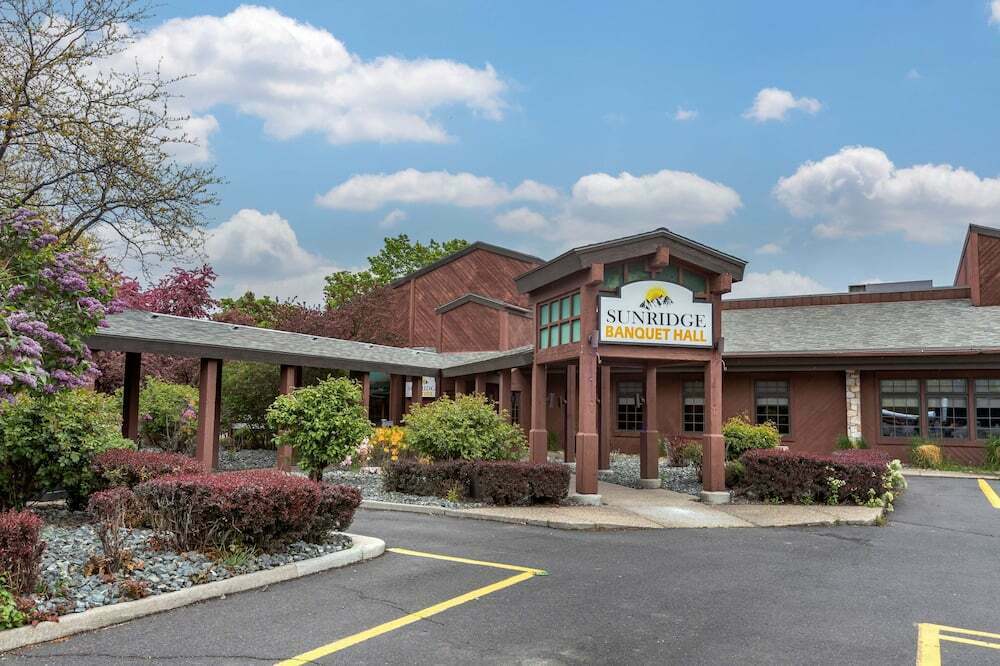 Quality Inn Sunridge Inn and Conference