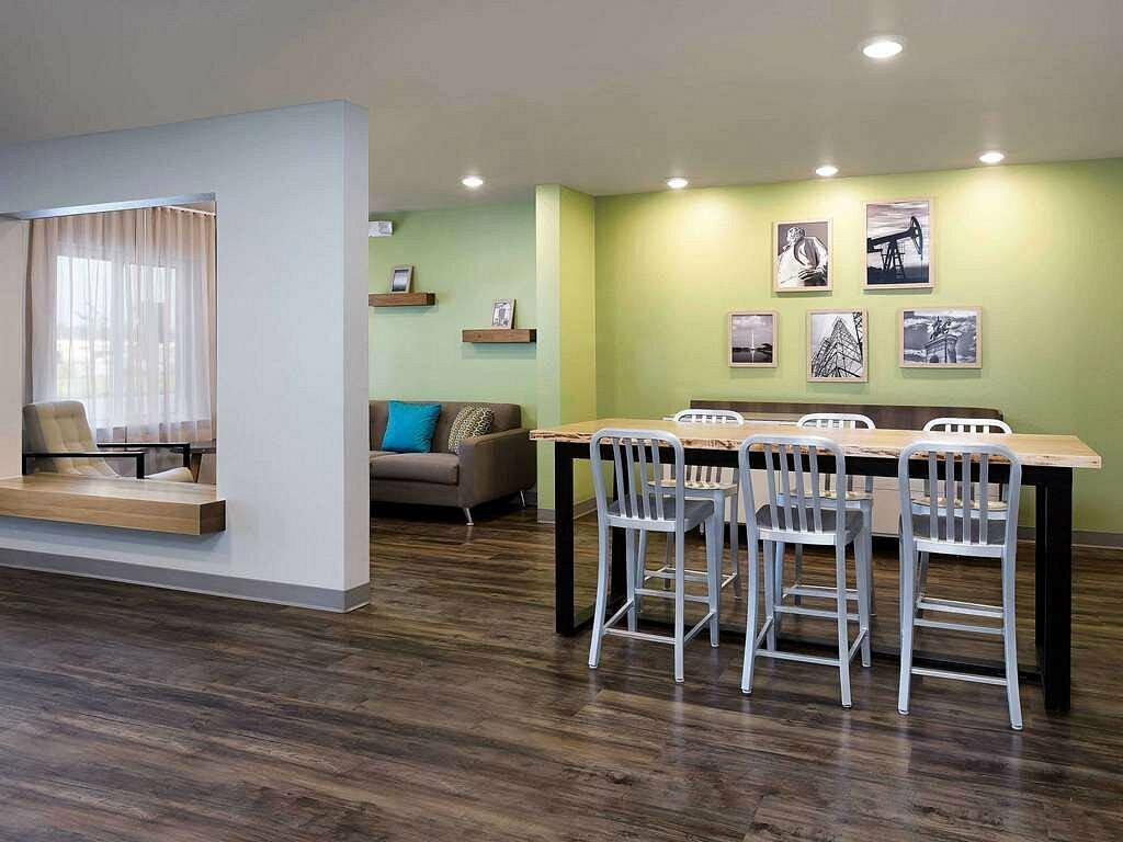 Photo of WoodSpring Suites Williston, Williston, ND